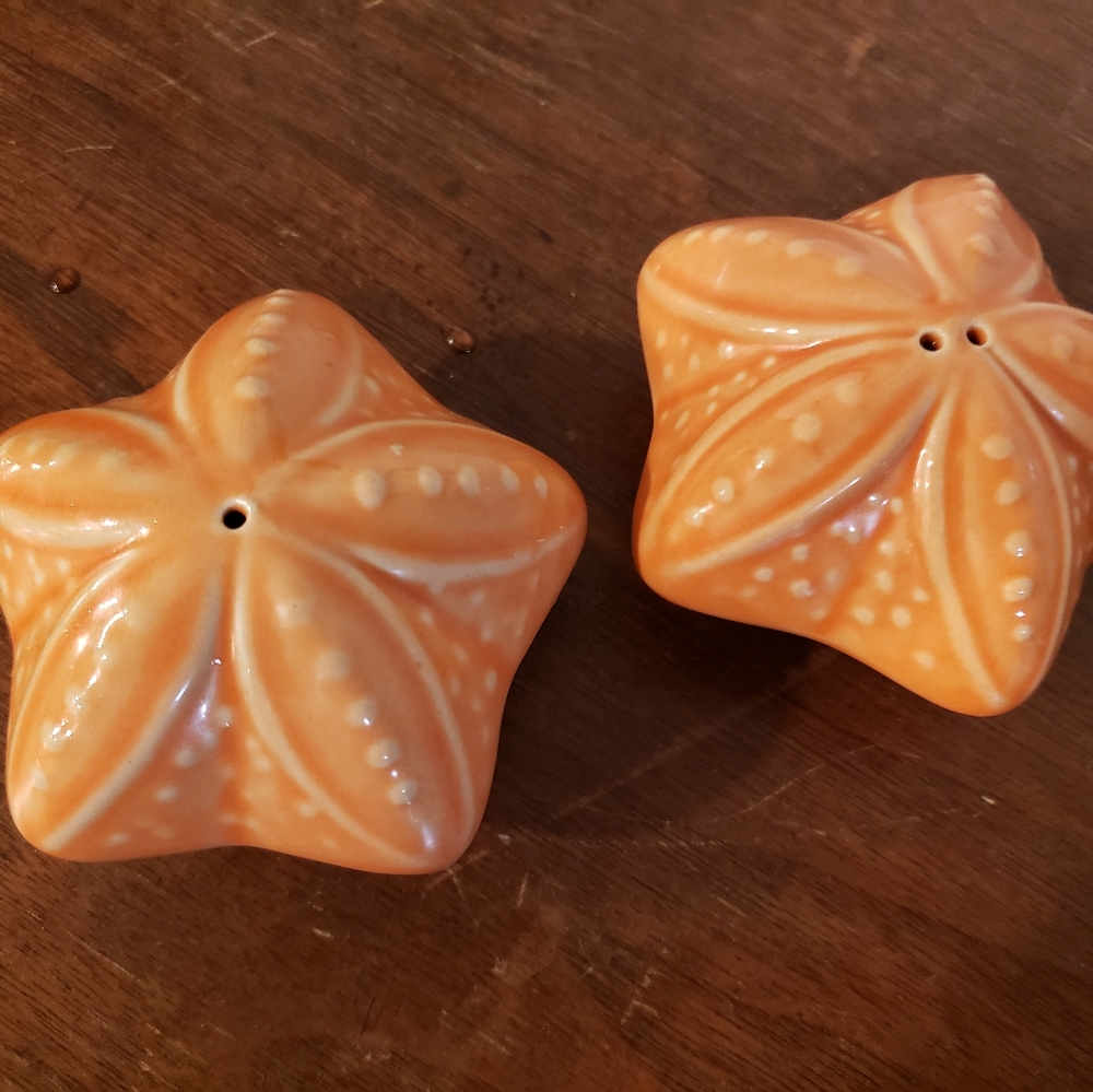 Primitive Artisan Starfish Orange Salt And Pepper Shakers New